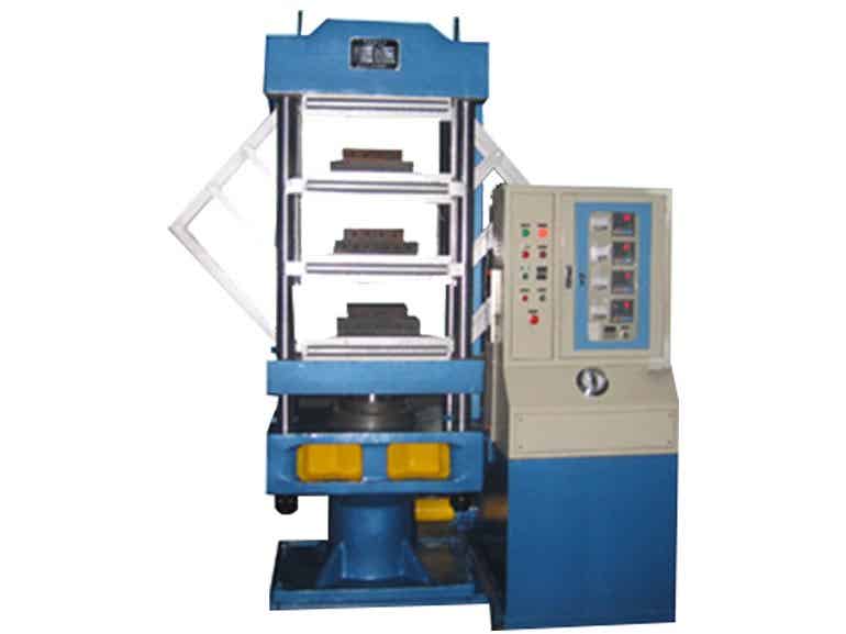 湖州宏久橡膠機械600×600 發泡熱壓平板硫化機