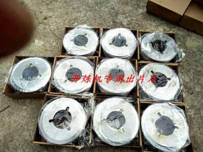 偉創(chuàng)械橡膠機(jī)械配件、捏煉機(jī)密封環(huán)、開煉機(jī)出片刀圖2