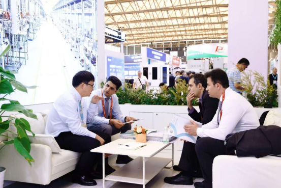 華澳科技智能硫化專家系統首秀2025上海橡膠展